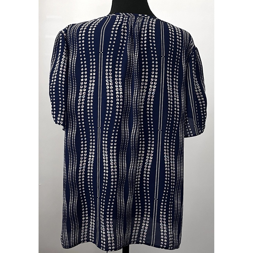 Talbots Wavy Dot Blouse XL | Blue Keyhole Short Sleeve Polished Casual Top - Picture 7 of 8